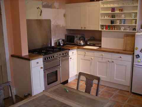 bespoke painted Shaker style fitted kitchen