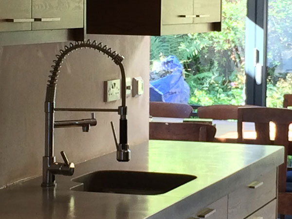 sink in concrete worktop