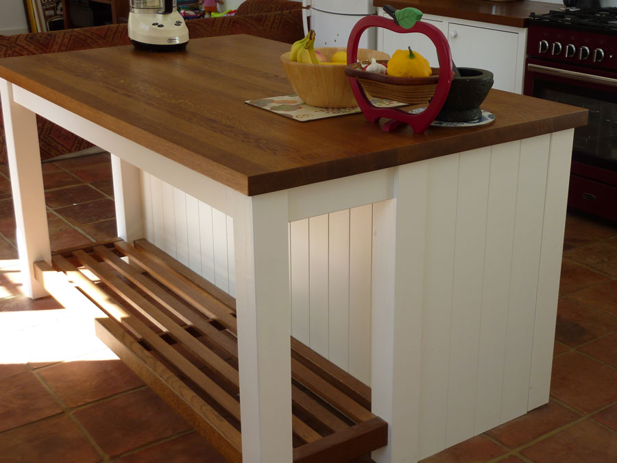 bespkoke kitchen island